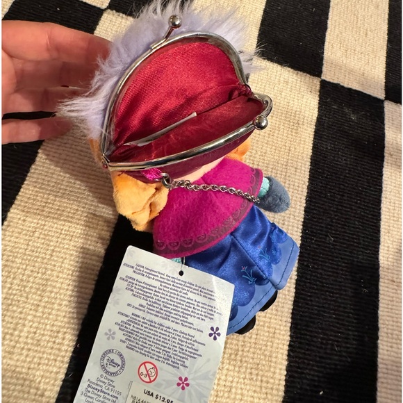 Rare Frozen plush wristlet purse - Anna. New with tags. - Picture 4 of 4